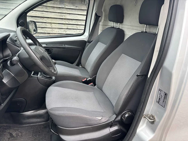 Peugeot - bipper - 1.3 hdi xr profit + - van - afbeelding 17 van  20