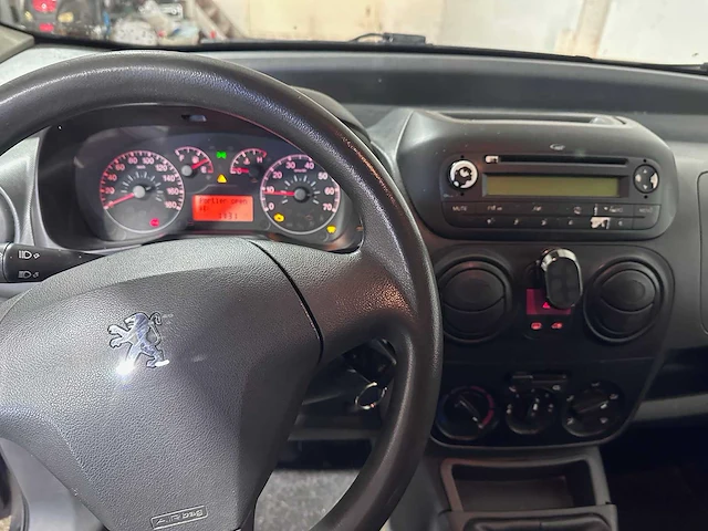 Peugeot - bipper - 1.4 hdi xr - 9-vbn-90 - afbeelding 16 van  16