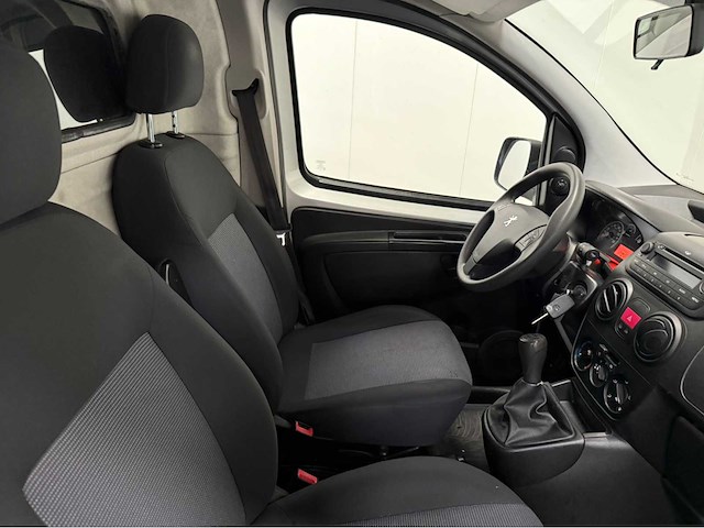Peugeot - bipper - bedrijfswagen - 2013 - afbeelding 3 van  24