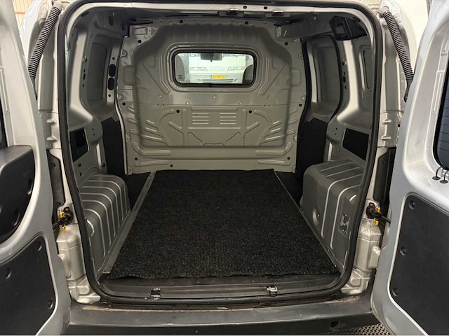 Peugeot - bipper - bedrijfswagen - 2013 - afbeelding 6 van  24