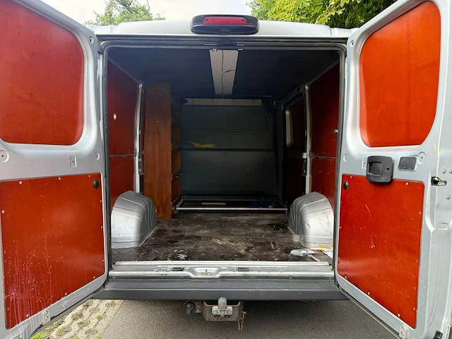 Peugeot - boxer - 330 2.2 hdi l1h1 p+ - bedrijfswagen - 8-vzf-84 - afbeelding 12 van  12