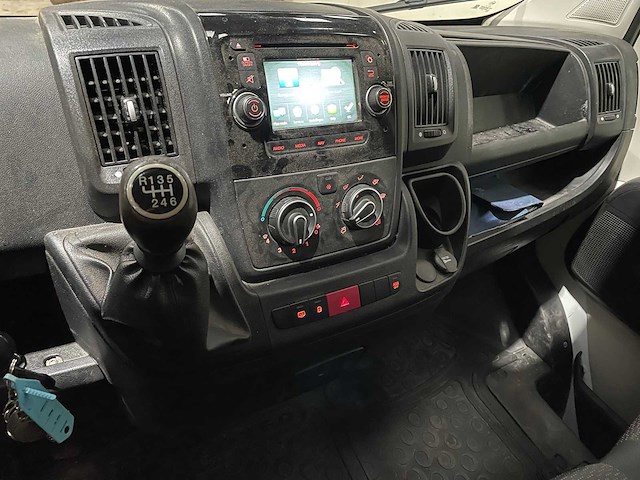 Peugeot - boxer - 330 2.2 hdi l2h2 - bedrijfswagen - 2015 - afbeelding 4 van  28