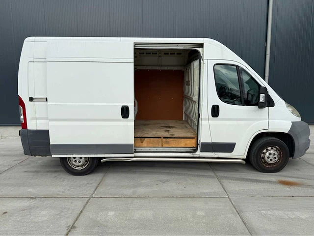 Peugeot - boxer - bedrijfswagen - 2011 - afbeelding 23 van  27