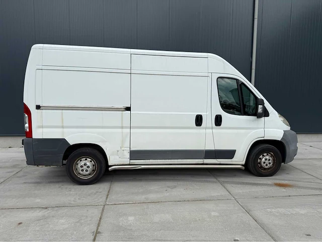 Peugeot - boxer - bedrijfswagen - 2011 - afbeelding 24 van  27