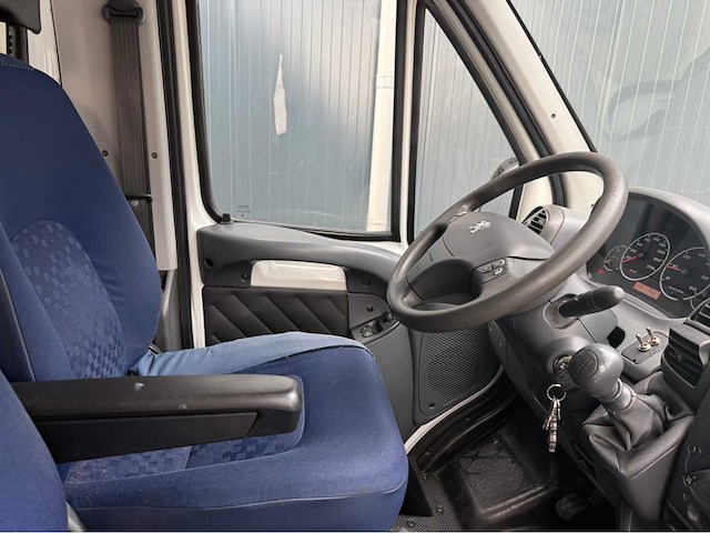 Peugeot - boxer - paardenvrachtwagen b rijbewijs - bedrijfswagen - 2006 - afbeelding 14 van  35