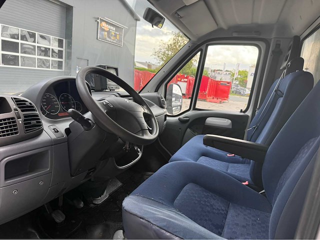 Peugeot - boxer - paardenvrachtwagen b rijbewijs - bedrijfswagen - 2006 - afbeelding 17 van  35