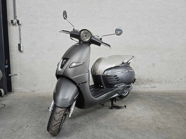 Peugeot - bromscooter - django - 4t 45km uitvoering dpl76k - afbeelding 3 van  7