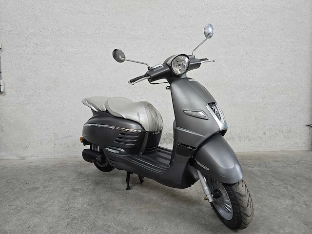 Peugeot - bromscooter - django - 4t 45km uitvoering dpl76k - afbeelding 4 van  7