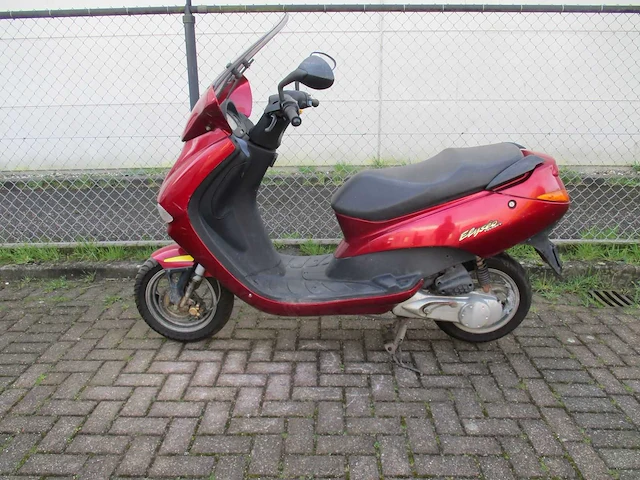 Peugeot - bromscooter - elyseo 2 tact - scooter - afbeelding 1 van  12