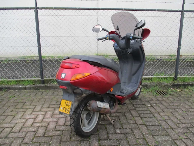 Peugeot - bromscooter - elyseo 2 tact - scooter - afbeelding 10 van  12