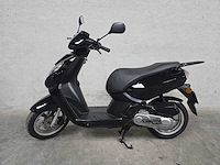 Peugeot - bromscooter - kisbee 4t - 45km uitvoering f373sg - afbeelding 1 van  7