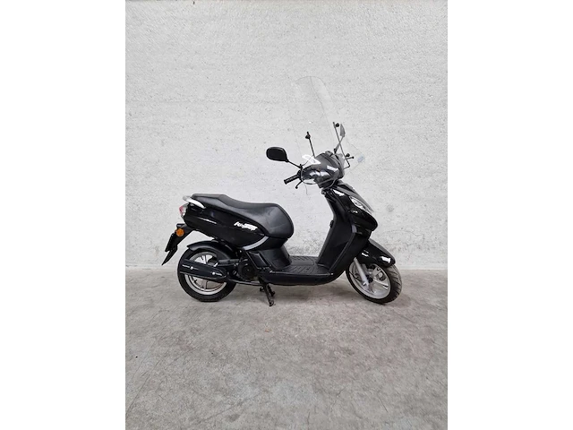 Peugeot - bromscooter - kisbee 4t - 45km - afbeelding 1 van  6