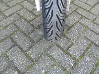 Peugeot - bromscooter - kisbee 4t - scooter - afbeelding 6 van  11
