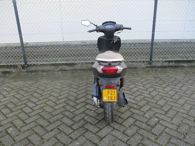 Peugeot - bromscooter - kisbee 4t - scooter - afbeelding 10 van  11