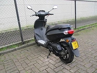 Peugeot - bromscooter - kisbee 4t black edition - scooter - afbeelding 2 van  10