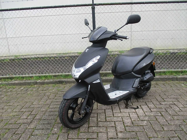 Peugeot - bromscooter - kisbee 4t black edition - scooter - afbeelding 3 van  10