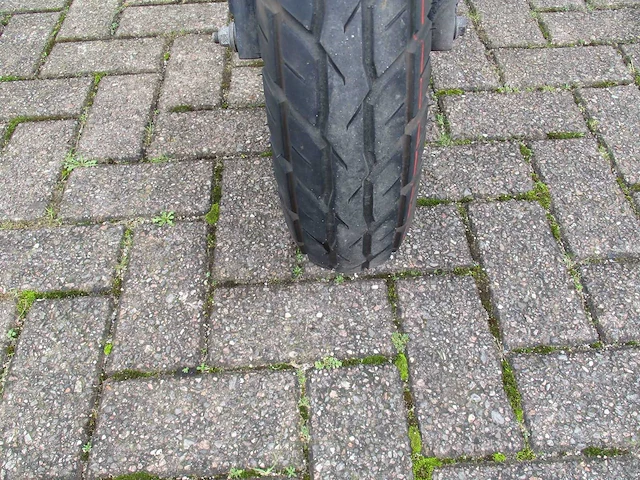 Peugeot - bromscooter - kisbee 4t black edition - scooter - afbeelding 5 van  10