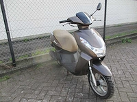 Peugeot - bromscooter - kisbee rs 2t - scooter - afbeelding 7 van  11