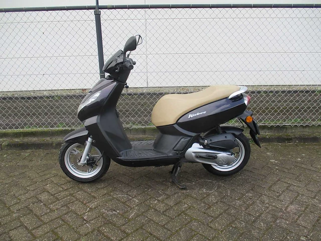 Peugeot - bromscooter - kisbee rs injectie - scooter - afbeelding 1 van  11