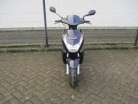 Peugeot - bromscooter - kisbee rs injectie - scooter - afbeelding 5 van  11