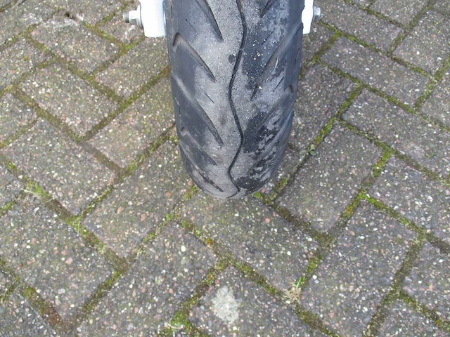 Peugeot - bromscooter - kisbee rs injectie - scooter - afbeelding 6 van  11