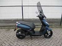 Peugeot - bromscooter - kisbee rs injectie - scooter - afbeelding 8 van  11