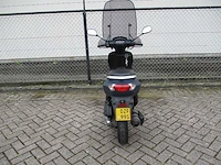 Peugeot - bromscooter - kisbee rs injectie - scooter - afbeelding 10 van  11