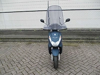 Peugeot - bromscooter - kisbee rs injectie - scooter - afbeelding 5 van  11
