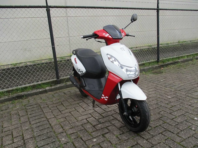 Peugeot - bromscooter - kisbee rs sport line - scooter - afbeelding 7 van  11