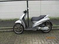 Peugeot - bromscooter - looxor 2 tact - scooter - afbeelding 1 van  10