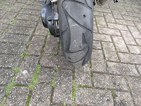 Peugeot - bromscooter - speedfight 2 silver sport l.c. 2 tact - scooter - afbeelding 2 van  13