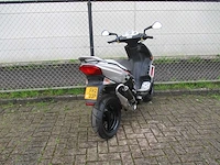 Peugeot - bromscooter - speedfight 2 silver sport l.c. 2 tact - scooter - afbeelding 12 van  13