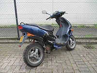 Peugeot - bromscooter - speedfight2 a.c. 2 tact - scooter - afbeelding 8 van  10