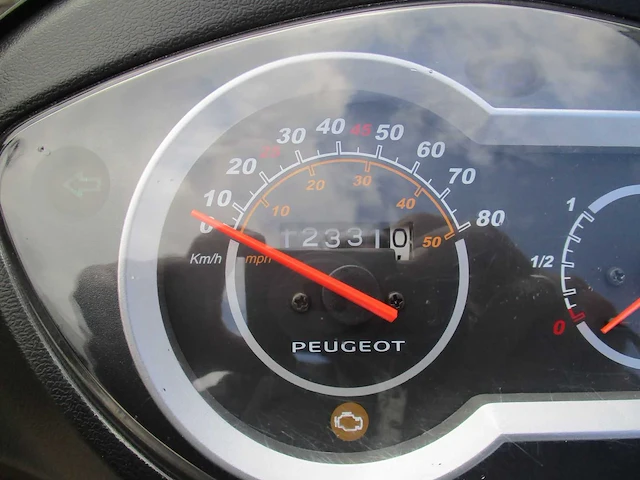 Peugeot - bromscooter - tweet - scooter - afbeelding 3 van  11
