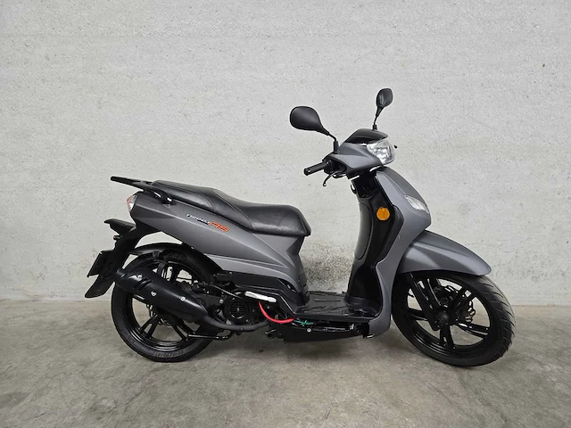 Peugeot - bromscooter - tweet rs - 4t 45km uitvoering djf55s - afbeelding 2 van  7