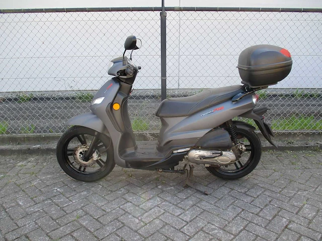 Peugeot - bromscooter - tweet rs - scooter - afbeelding 1 van  11