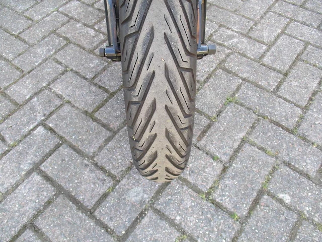 Peugeot - bromscooter - tweet rs - scooter - afbeelding 6 van  11