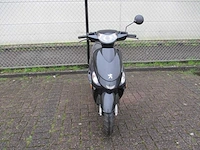 Peugeot - bromscooter - v-clic - scooter - afbeelding 3 van  9