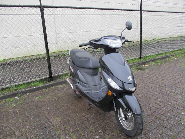 Peugeot - bromscooter - v-clic - scooter - afbeelding 4 van  9