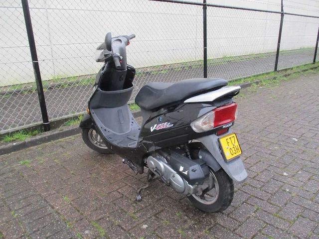 Peugeot - bromscooter - v-clic - scooter - afbeelding 8 van  9