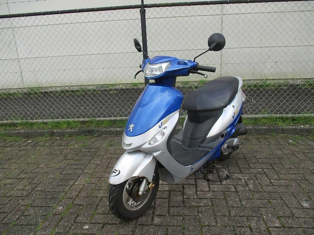 Peugeot - bromscooter - v-clic - scooter - afbeelding 2 van  9