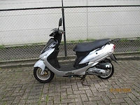 Peugeot - bromscooter - v-clic silver sport - scooter - afbeelding 1 van  11