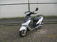Peugeot - bromscooter - v-clic silver sport - scooter - afbeelding 4 van  11