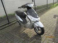 Peugeot - bromscooter - v-clic silver sport - scooter - afbeelding 7 van  11