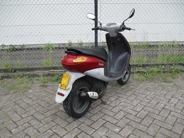 Peugeot - bromscooter - viva city 2 takt - scooter - afbeelding 9 van  11
