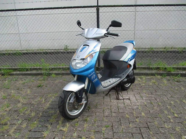 Peugeot - bromscooter - viva city basic - scooter - afbeelding 4 van  11