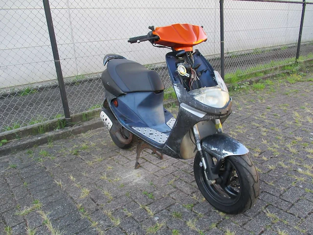 Peugeot - bromscooter - viva city sport line 2 takt - scooter - afbeelding 5 van  11