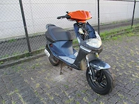 Peugeot - bromscooter - viva city sport line 2 takt - scooter - afbeelding 5 van  11