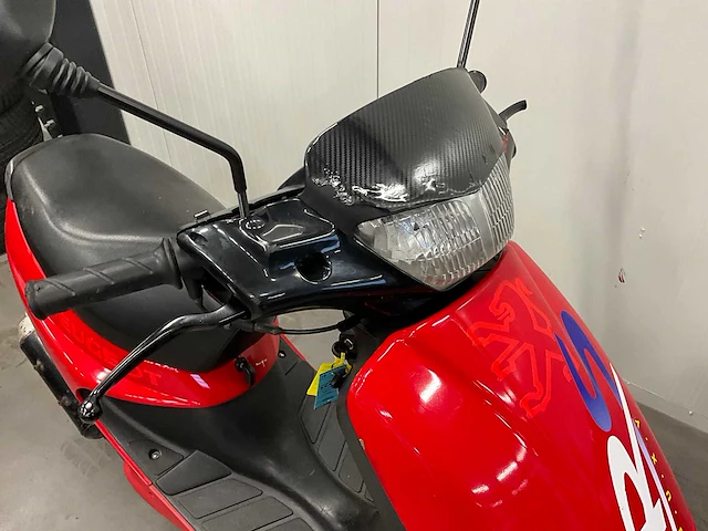 Peugeot - buxy - bromscooter - afbeelding 2 van  10