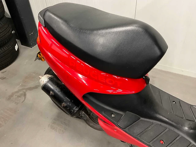 Peugeot - buxy - bromscooter - afbeelding 9 van  10